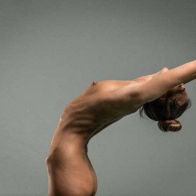 ROM FemaleDancer 4 BackBendSide — figure reference