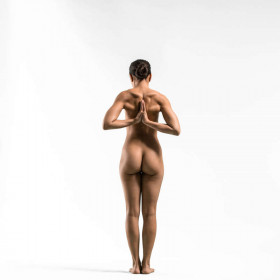Alicia life drawing 18 — figure reference