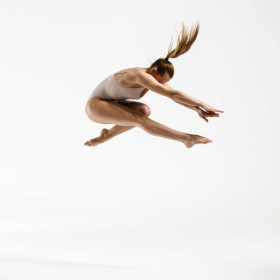 Ayla dance 19 — figure reference