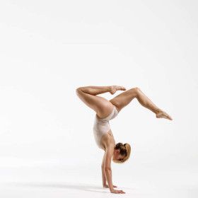 Ayla dance 20 — figure reference