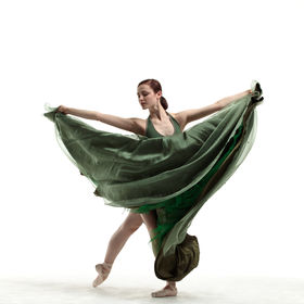 Green_dress_04 — figure reference