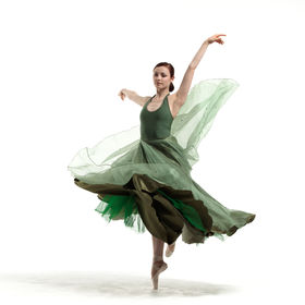 Green_dress_07 — figure reference