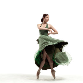 Green_dress_09 — figure reference