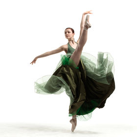 Green_dress_10 — figure reference