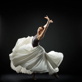 White_skirt_07 — figure reference