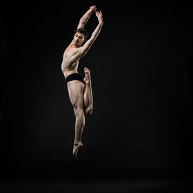 Jonathan_dark 11 — figure reference