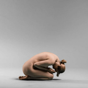 Carla seated 07 — figure reference