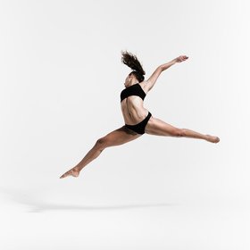 Contemporary dance 7 — figure reference