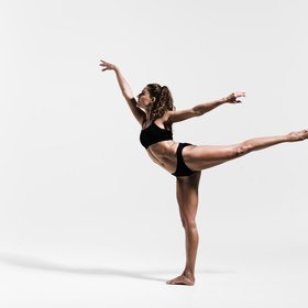 Contemporary dance 9 — figure reference