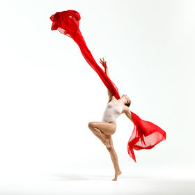 Dance red 05 — figure reference