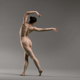 Elle life drawing poses 02 — figure reference