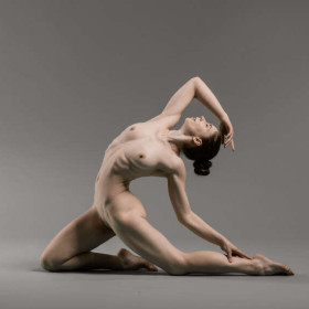 Elle life drawing poses 29 — figure reference