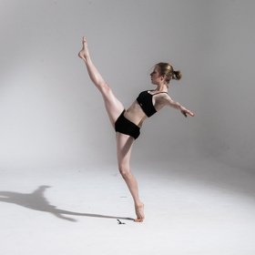 Female ballet 6 — figure reference