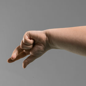 Large female hand 3 — figure reference