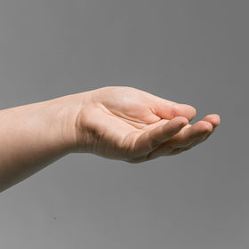 Large female hand 4 — figure reference