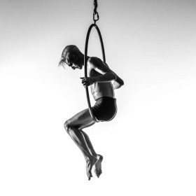 Male hoop 19 — figure reference