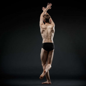 Male modern dance 12 — figure reference