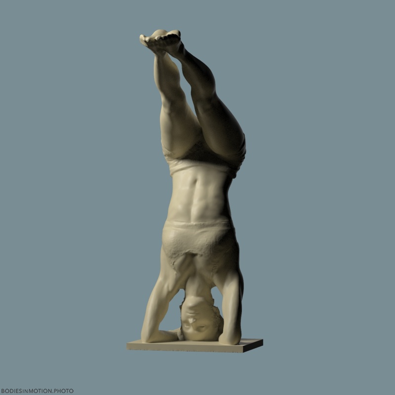 Yoga24 keyLightBlue — figure reference