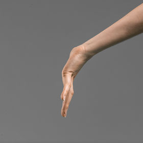 Female hands 8 — figure reference
