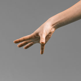 Female hands 9 — figure reference