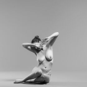 Life drawing demi 14 — figure reference
